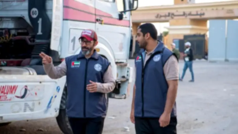 60 شاحنة مساعدات إماراتية تحمل 740 طن أغذية تدخل غزة