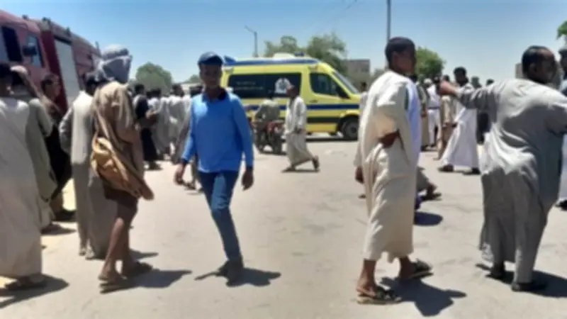 مصرع وإصابة 7 أشخاص في انقلاب سيارة نصف نقل بترعة الكيمان بالأقصر