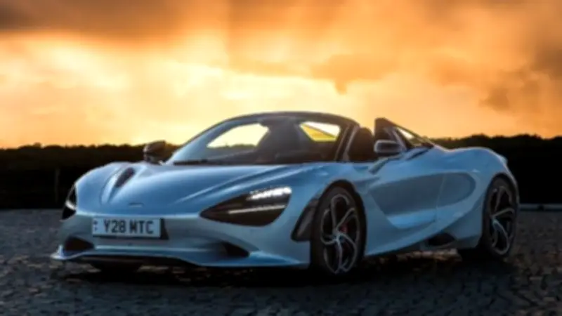 ماكلارين 750S سبايدر: أداء خارق وتقنيات متطورة لعشاق السرعة