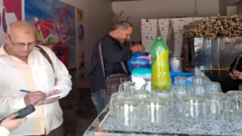 ضبط 8 كيلو مواد محظورة ومنتهية الصلاحية داخل محلات عصير قصب بالغربية