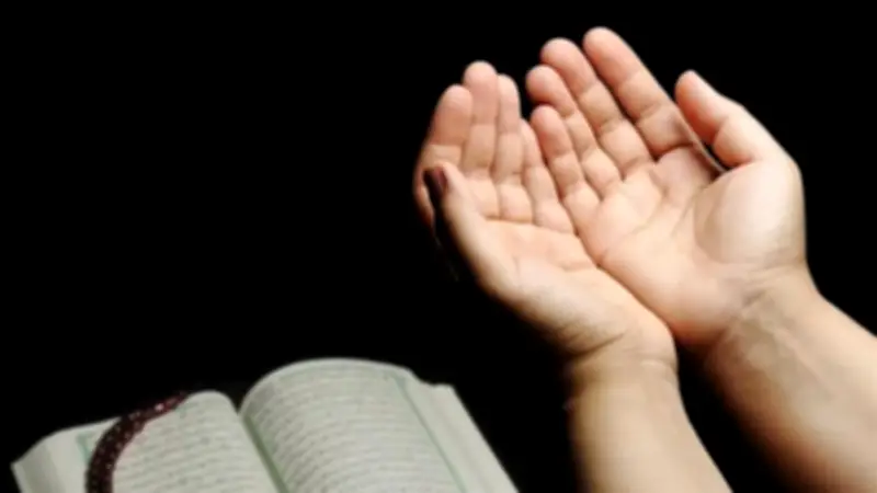 8 طرق لعلاج الهم والحزن من القرآن الكريم والسنة النبوية