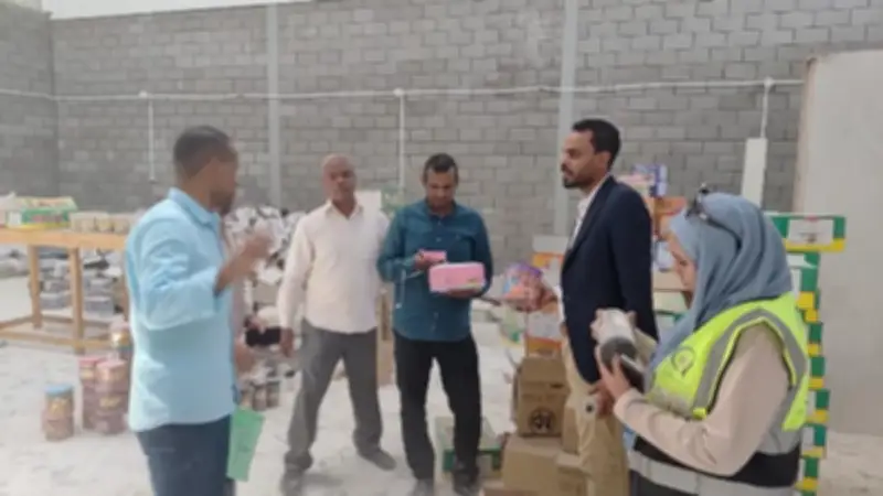 ضبط 90 ألف قطعة حلوى منتهية الصلاحية قبل بيعها في الأقصر