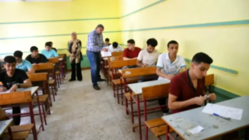 922 ألف طالب يبدأون امتحانات الثانوية العامة الأحد وإجراءات مشددة لمنع الموبايل
