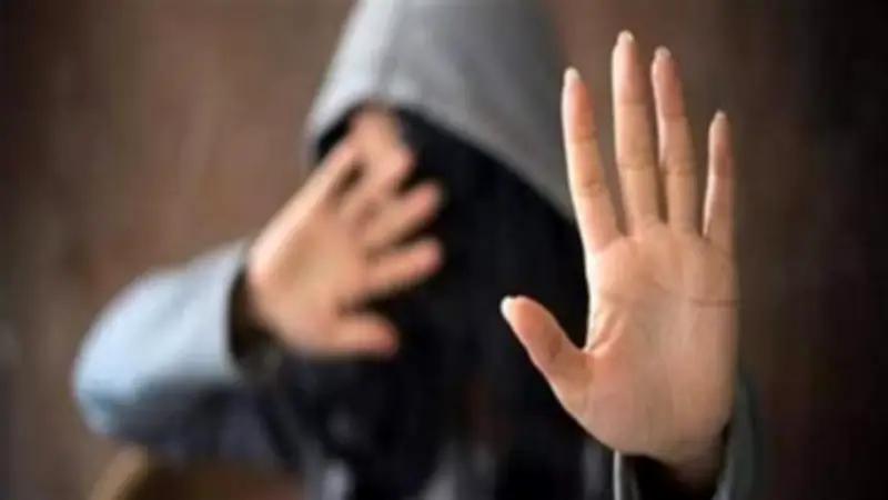 بعد 7 سنوات من واقعة المطربة والرسامة: ما المدة القانونية لتحريك البلاغات؟