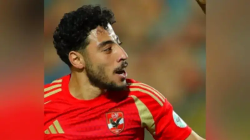 أحمد حسن يكشف حقيقة عودة أكرم توفيق للأهلي واللاعب ينتظر فسخ عقده