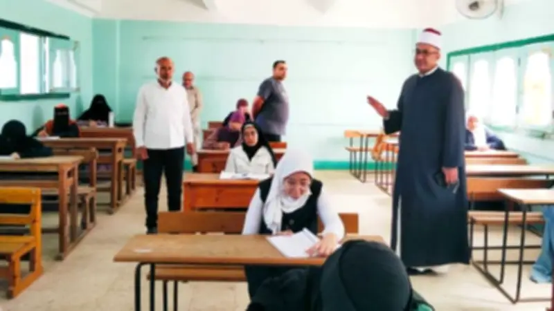 رئيس منطقة كفر الشيخ الأزهرية يتابع سير امتحانات الثانوية ببيلا والحامول
