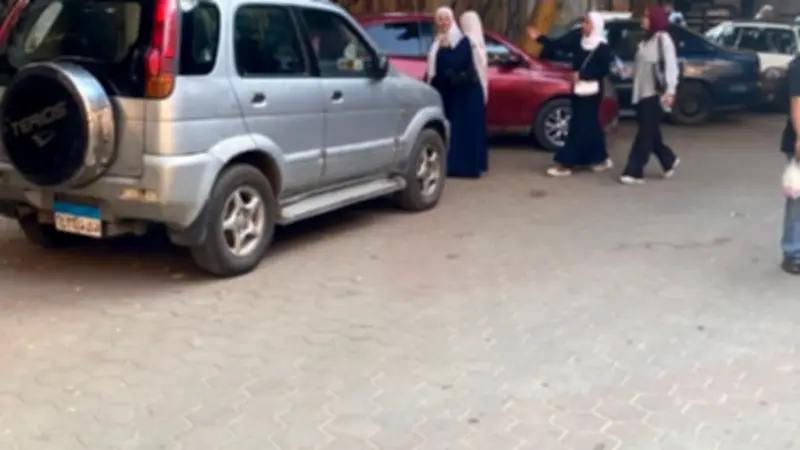 توافد طلاب الثانوية الأزهرية على لجان امتحان التاريخ وسط قلق وترقب