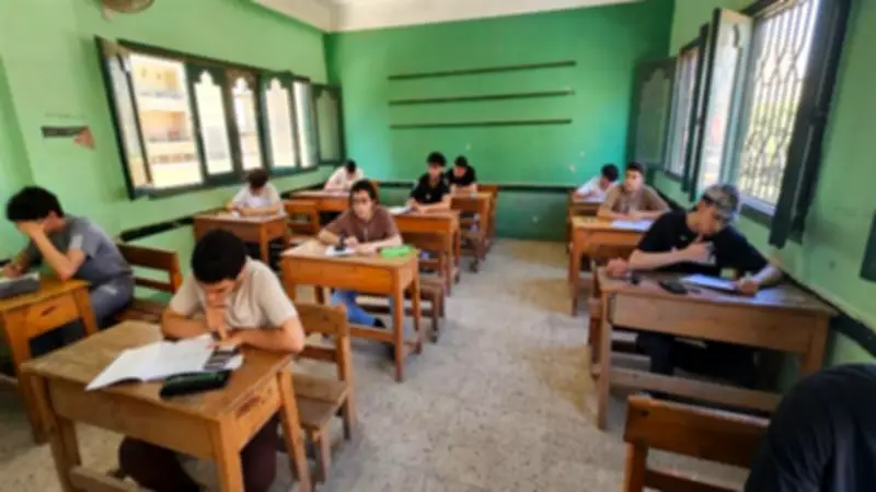 بدء امتحان اللغة الأجنبية الأولى لطلاب الثانوية الأزهرية
