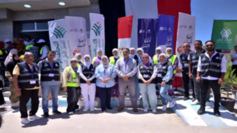 جمعية الباقيات الصالحات تشارك في قافلة إيد واحدة بالسويس لدعم كبار السن