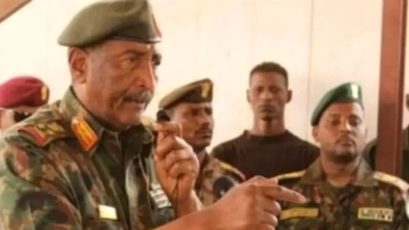 البرهان: العملية السياسية شأن داخلي ونرفض التدخلات الخارجية في السودان