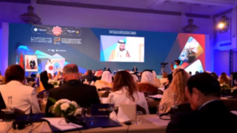 اليماحي: العالم العربي مؤهل لقيادة مستقبل التجارة والاستثمار والطاقة والابتكار
