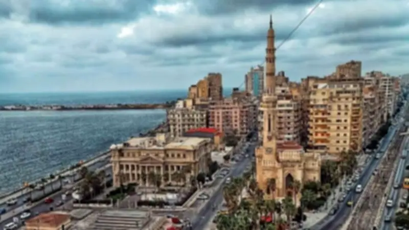 محافظ الإسكندرية يوجه بتوسعة شارع مصطفى كامل لتحسين السيولة المرورية