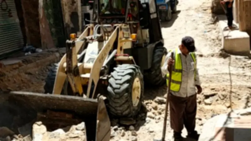 محافظ الإسكندرية يوجه برفع كفاءة شارعي سوق الدخيلة والفتح ورصف 16 طريقا بالعجمي