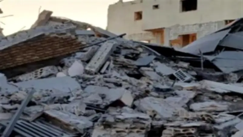 جيش الاحتلال يدمر بلدات في جنوب لبنان بقصف عنيف وتحذيرات بالإخلاء