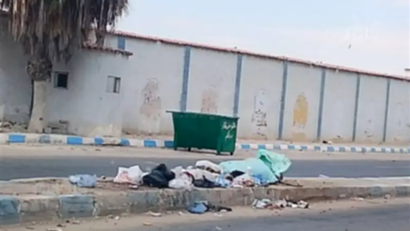 رئيس مدينة مطروح يتابع حملات النظافة المكثفة بالشوارع والميادين