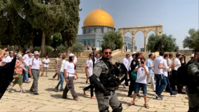 البرلمان العربي يدين انتهاكات المستوطنين في المسجد الأقصى