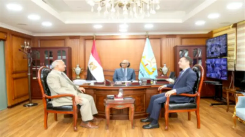 محافظ كفر الشيخ يؤكد تكثيف الجهود لحماية المال العام والدفاع عن حقوق الدولة