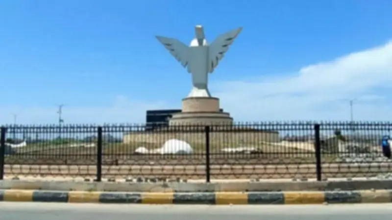 رئيس مدينة كفر الشيخ يتفقد تطوير ميدان الملك عبد الله ويؤكد الالتزام بالجودة