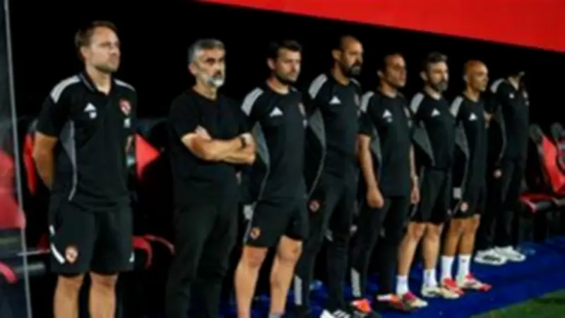فيفا يهدد الأهلي بعقوبة قاسية بسبب مساعد ريبيرو.. مهلة أخيرة قبل إيقاف القيد