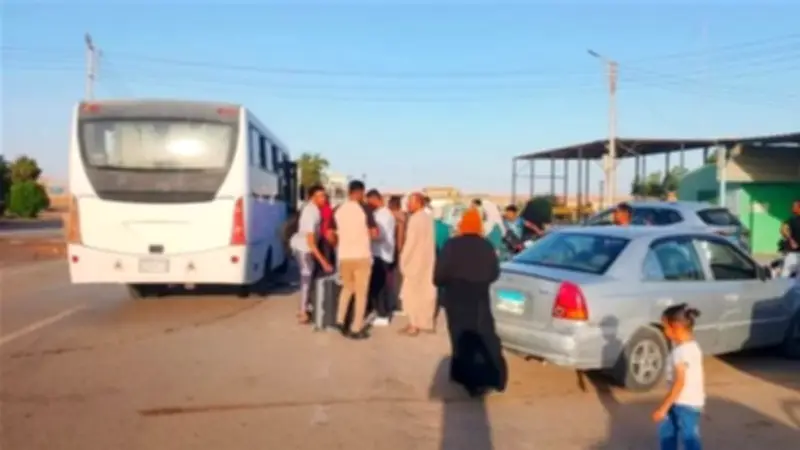 الوادي الجديد تدفع بوسائل نقل إضافية على خط باريس الخارجة