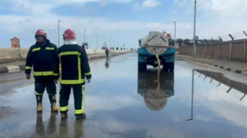 السحب الرعدية تضرب غرب البلاد وتحذيرات من أمطار ورياح مفاجئة