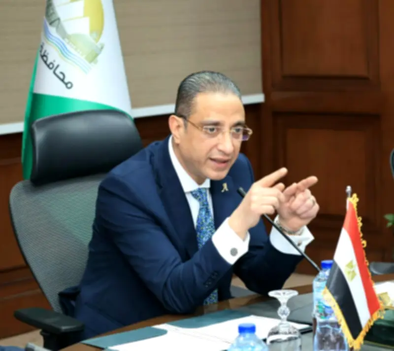محافظ الجيزة يوجه بفض موقف عشوائي بنفق المريوطية فيصل