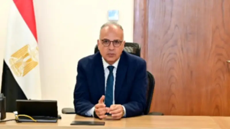 وزير الري يبحث مع شركات مصرية مشروعات تنموية بدول حوض النيل الجنوبي