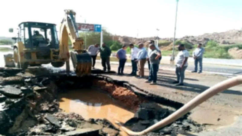 محافظ أسوان يتابع ميدانيا إصلاح خط طرد الكرور ويوجه بجدول زمني لعودة الخدمات