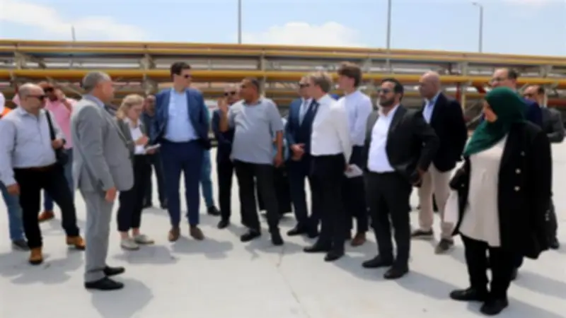 ميناء الإسكندرية يستقبل خبراء دوليين لوضع خريطة طريق الوقود البديل