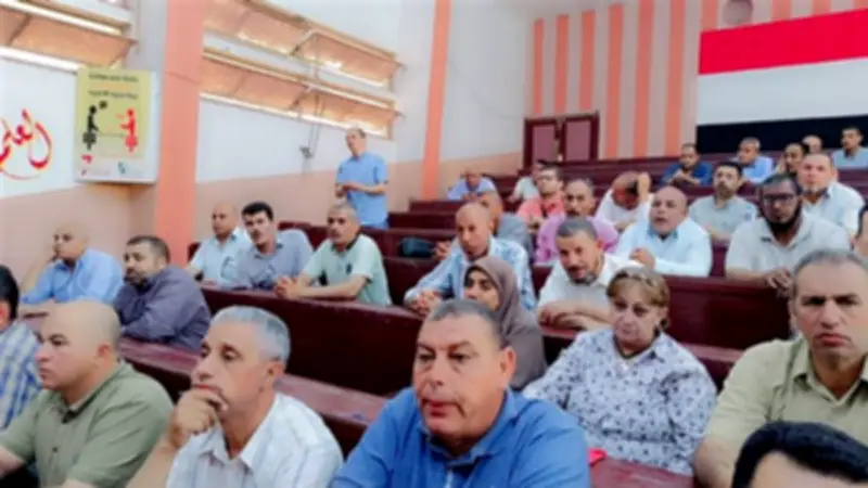 وكيل تعليم الفيوم يلتقي رؤساء لجان الشهادة الإعدادية استعدادًا للامتحانات