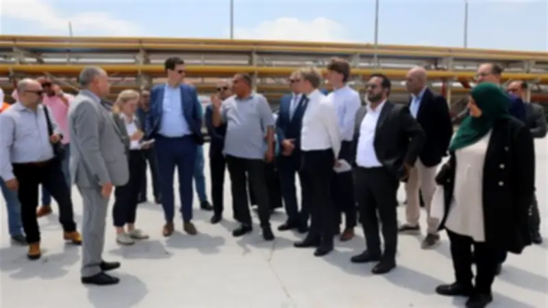 ميناء الإسكندرية يستقبل خبراء دوليين لوضع خريطة طريق الوقود البديل