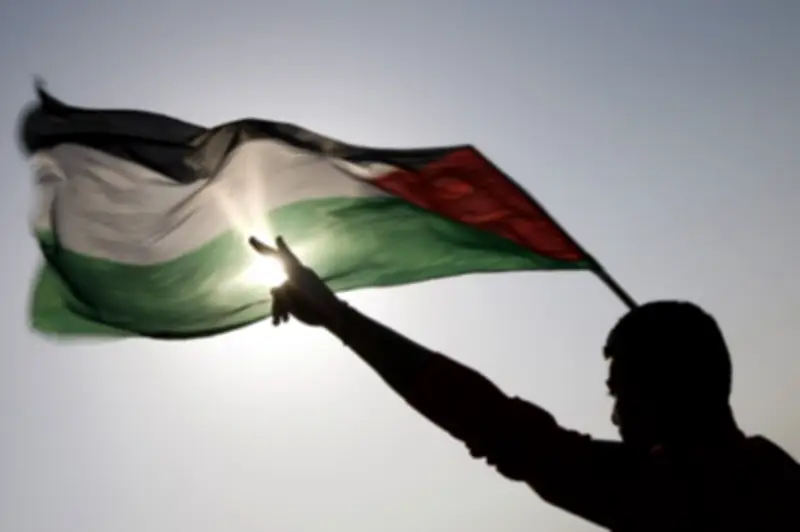 الوزراء الفلسطيني يطالب دول العالم بالضغط على إسرائيل لوقف الاستيطان
