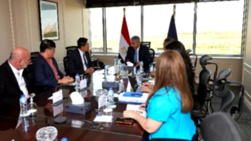 السياحة تبحث تنظيم معارض أثرية مصرية في أوروبا وأمريكا وآسيا