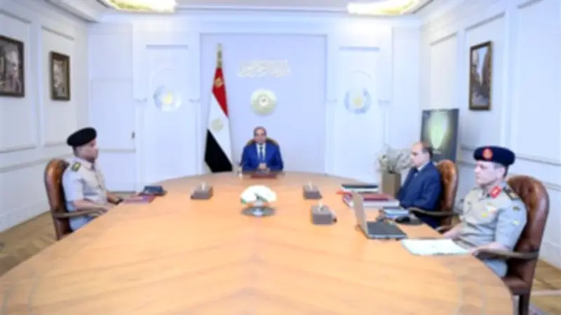 توجيهات السيسي لسرعة تنفيذ المشروعات القومية وتحقيق الحياة الكريمة