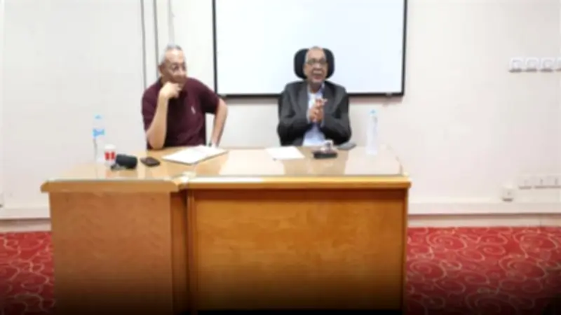 رئيس مياه المنيا يترأس اجتماع السلامة والصحة المهنية لتعزيز بيئة العمل