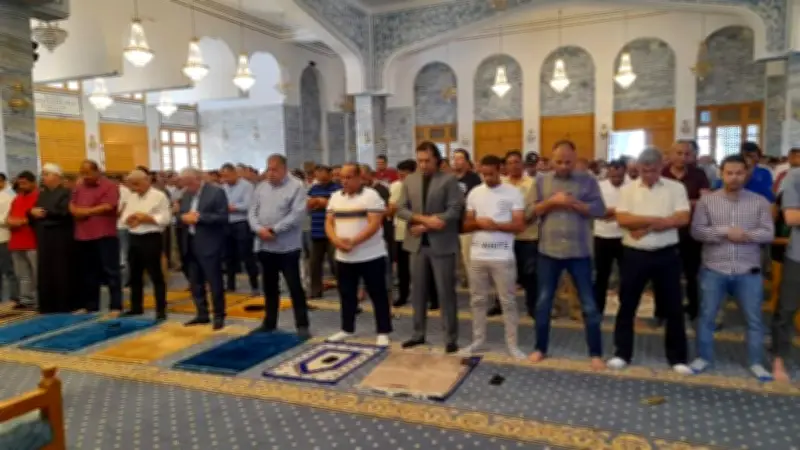 حكم صلاة الجنازة على الغائب.. دار الإفتاء توضح بالتفصيل