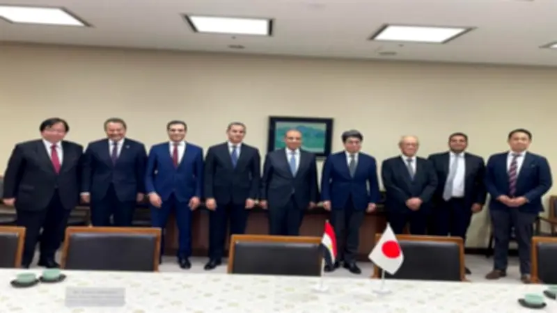 وزير الخارجية يبحث مع محافظ البنك الياباني للتعاون الدولي دعم التنمية الاقتصادية بمصر