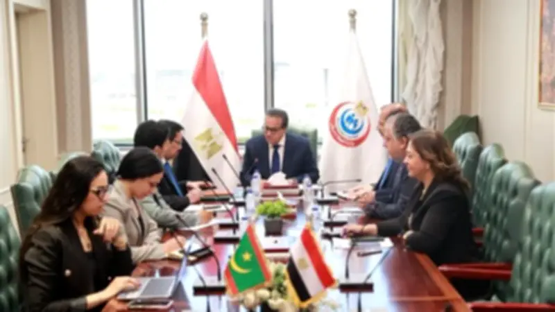 وزير الصحة يبحث مع سفير موريتانيا تعزيز التعاون الصحي ونقل الخبرات الطبية