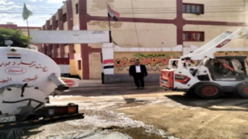 تكثيف حملات النظافة ورفع الإشغالات بمحيط مدارس الشرقية استعداداً لامتحانات الإعدادية