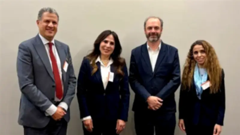 وزيرة الإسكان تبحث مع شركة بريطانية التعاون في التخطيط العمراني