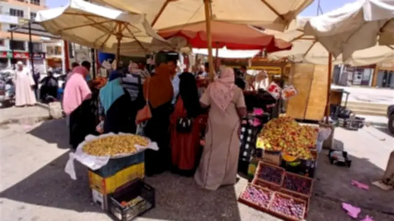 إعادة تشغيل منفذ الشعلة بالخارجة وضخ خضار وفاكهة بأسعار مخفضة