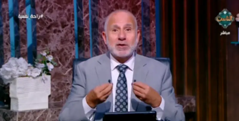 أستاذ طب نفسي يوضح كيفية تنشئة جيل جديد على القيم والأصول