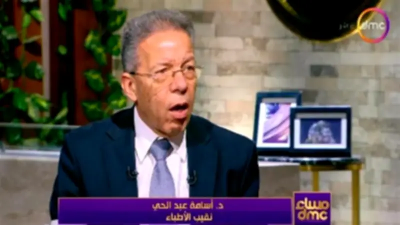 نقيب الأطباء: السوشيال ميديا تفتح الباب للمعلومات المضللة وتستدعي تشديد الضوابط