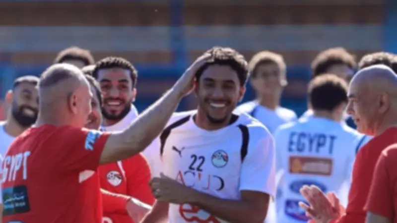 ممر شرفي لعمر مرموش في معسكر منتخب مصر بأمريكا بعد زواجه
