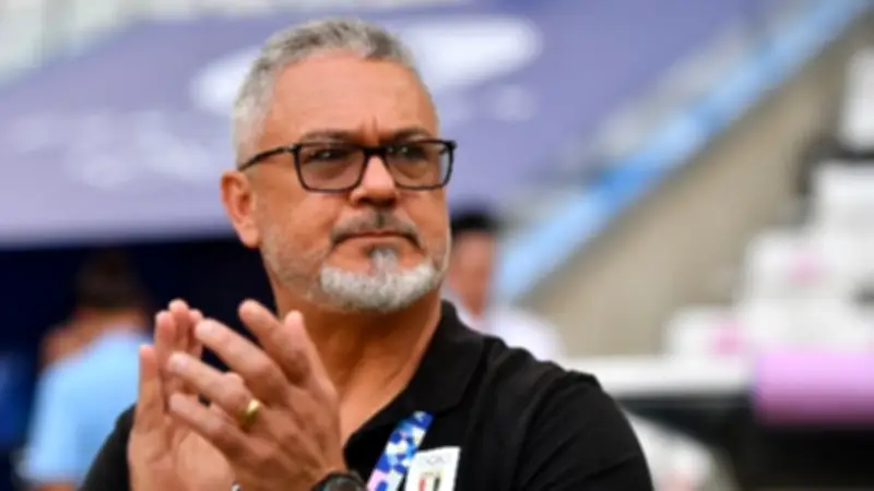 ميكالي يكشف تفاصيل مفاوضاته مع الزمالك وحقيقة عرض الأهلي
