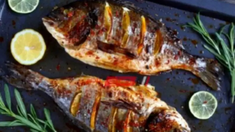 طريقة عمل السمك بالصينية بطعم المطاعم بخطوات سهلة ومذاق مميز