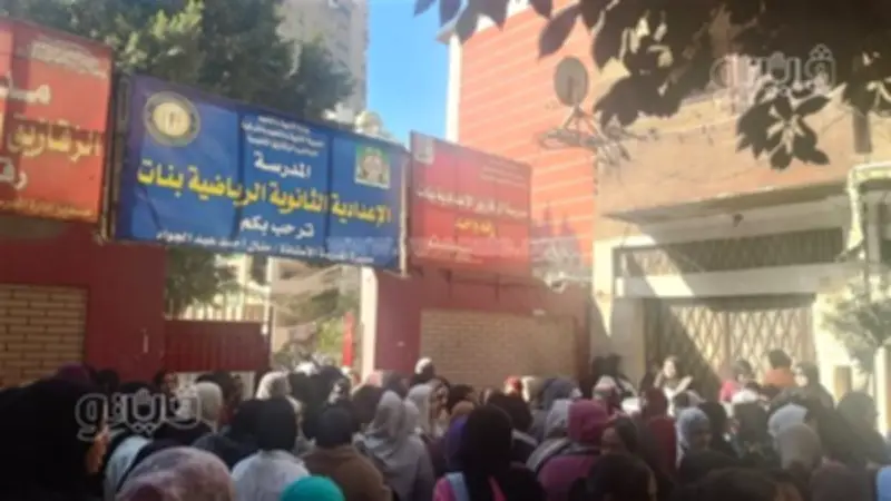 إجراءات مشددة لمنع دخول المحمول للجان الشهادة الإعدادية بالشرقية