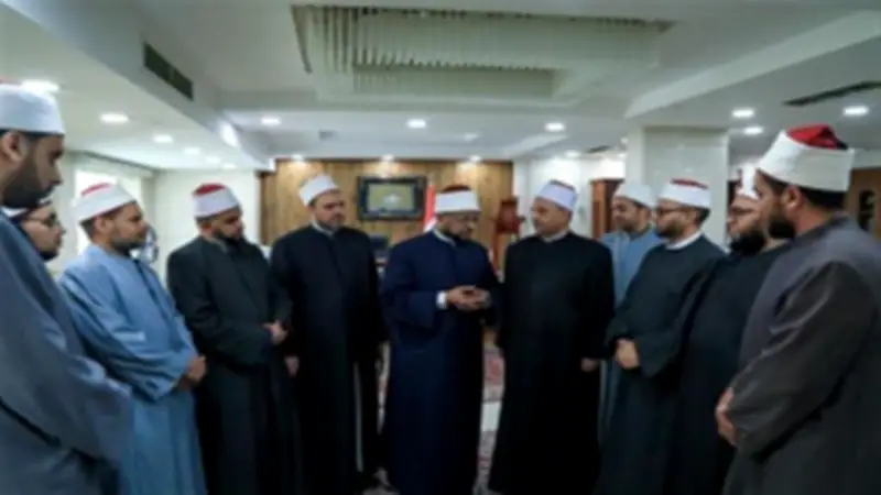 مجمع البحوث الإسلامية يطلق قافلة دعوية وتوعوية إلى الواحات البحرية