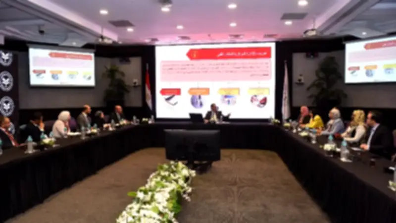 محمد عوض: سرعة الاستجابة لشكاوى المستثمرين أولوية لتحسين المناخ الاستثماري