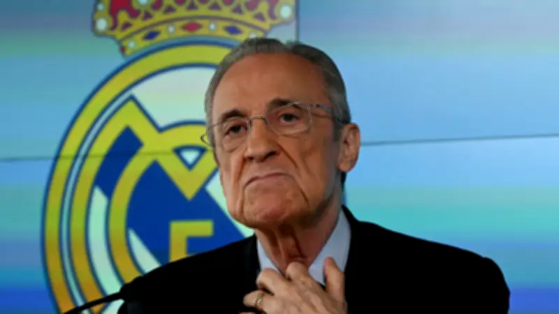 بيريز يرفض التخلي عن صفقة جفارديول بعد كوناتي لتدعيم دفاع ريال مدريد
